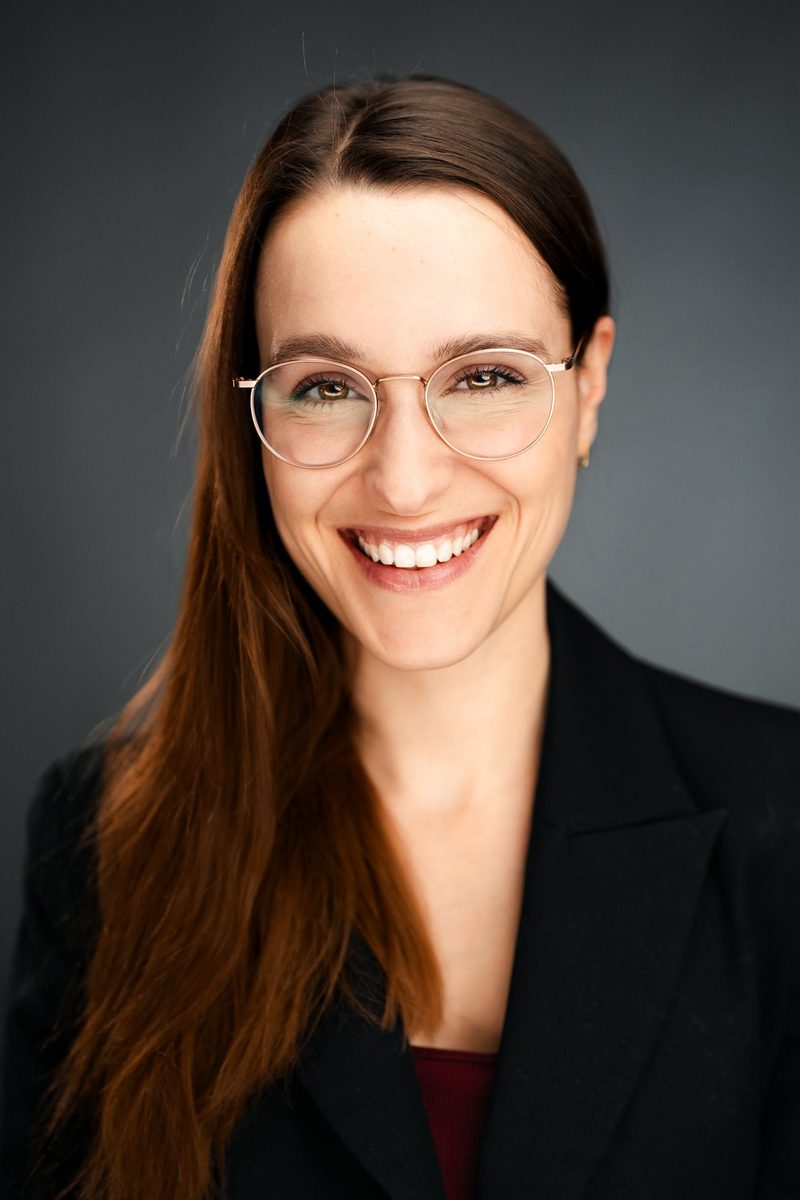 Flora Pauer — Gründerin der Pauer Sales Academy
